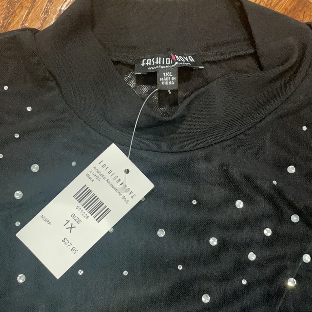 Fashion nova black diamond shirt - Picture 2 of 3